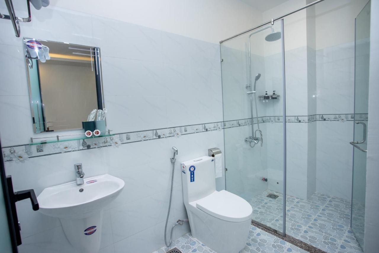 Hotel Khach San Hoang Long Nha Trang Exterior foto